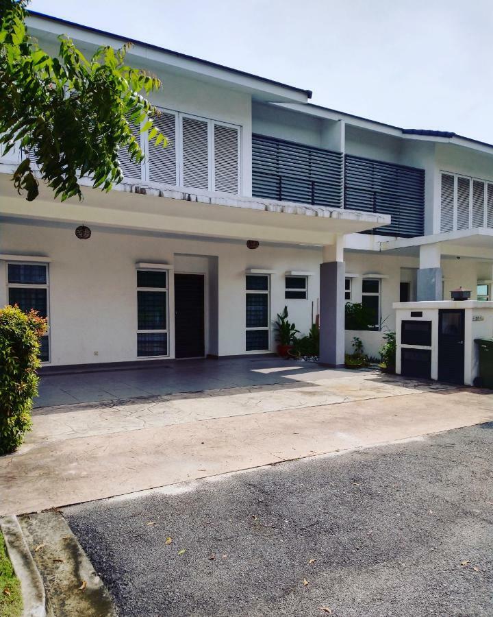 Juniper Homestay Putrajaya Presint 11 Экстерьер фото